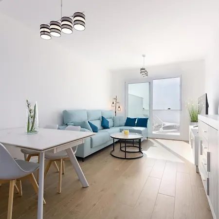 Celere Sea Views شقة